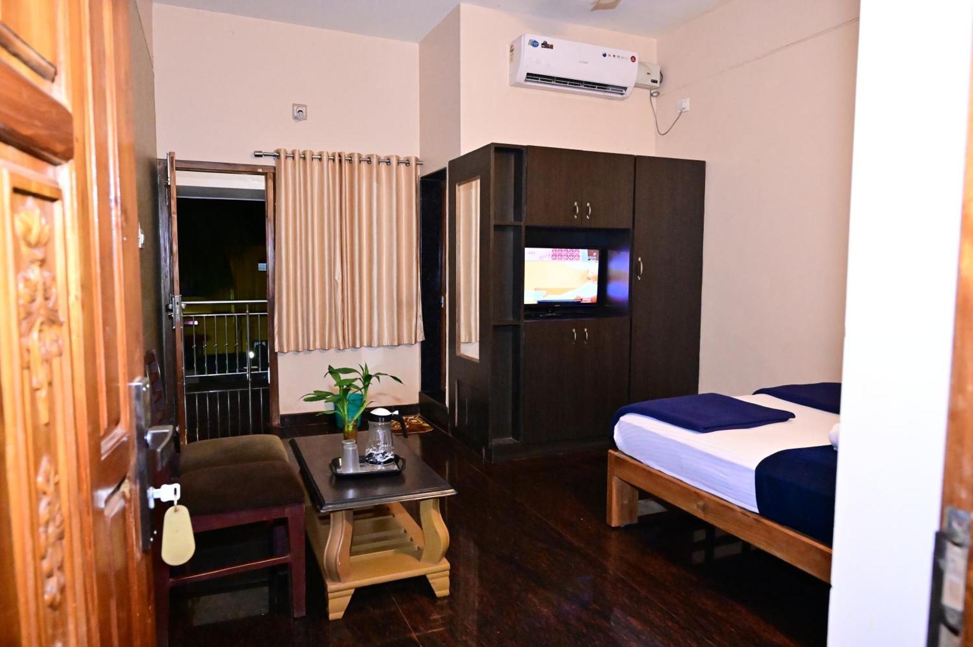 Jaya Paradise Mavalli Luaran gambar