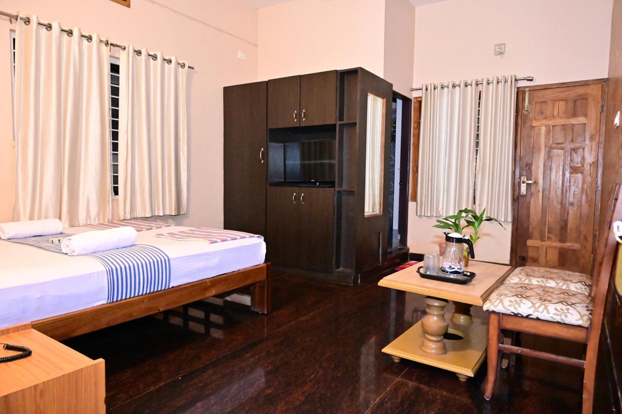 Jaya Paradise Mavalli Luaran gambar