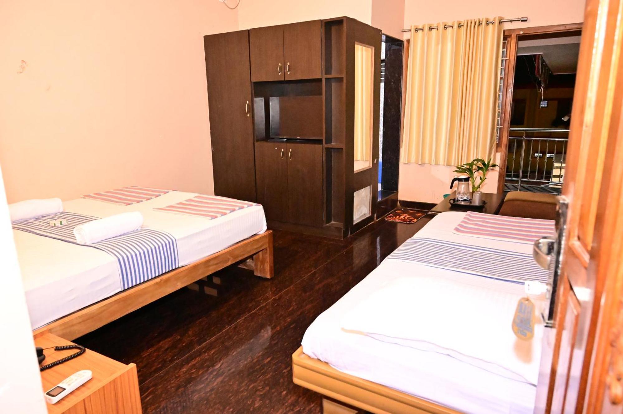 Jaya Paradise Mavalli Luaran gambar